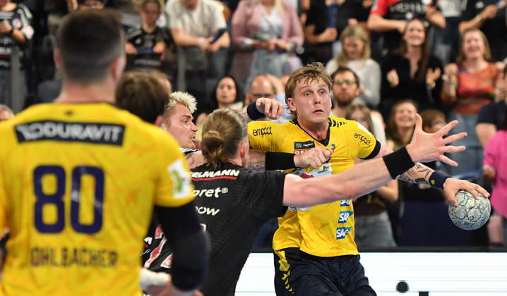 05.04.2026 - Handball - 1. Bundesliga DAIKIN HBL - Saison 2025 2026 - 27. Spieltag: HC Erlangen Metropolregion Nürnberg HCE - Rhein-Neckar Löwen - OGo - xogox - Edwin Aspenbäck (78, Rhein Neckar Löwen )