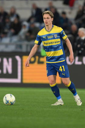 Foto IPP Roberto Ramaccia Roma 4 4 2026 Campionato di Calcio Serie A 2025 2026 Lazio vs Parma Nella foto Hans Nicolussi Caviglia of Parma sulla palla Italy Photo Press - World Copyright Roma italy Italia ITALY Copyright: xR4924_italyphotopressx