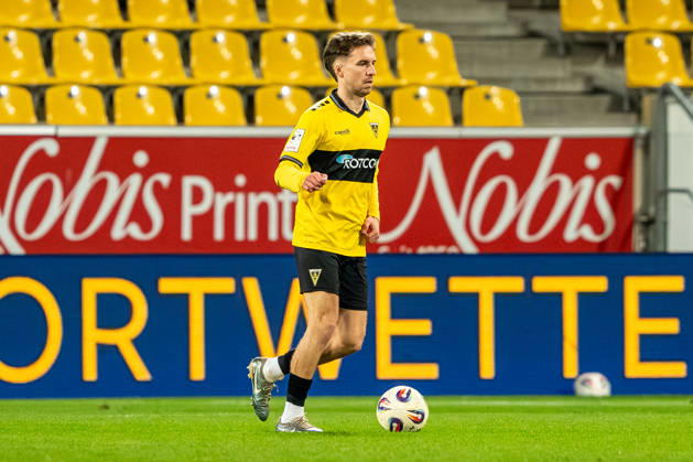 Gianluca Gaudino (Alemannia Aachen, 10) Alemannia Aachen vs. SV Wehen Wiesbaden, Fussball, 3. Liga, 31. Spieltag, Saison 2025 2026, 05.04.2026 DFB REGULATIONS PROHIBIT ANY USE OF PHOTOGRAPHS AS IMAGE SEQUENCES AND OR QUASI-VIDEO Alemannia Aachen vs. SV Wehen Wiesbaden, Fussball, 3. Liga, 31. Spieltag, Saison 2025 2026, 05.04.2026 Aachen Copyright: xEibner-Pressefoto J.xDerondeaux EP_JDU