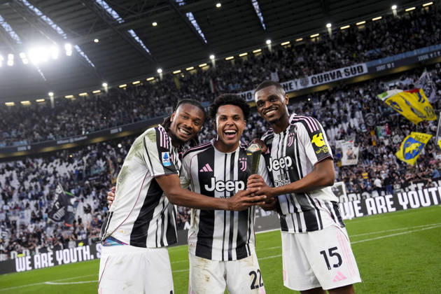 JuventusÕ Weston McKennie player of the match with Juventus Khephren Thuram and Juventus Pierre Kalulu after the Serie A soccer match between Juventus Fc and Genoa the Juventus Stadium in Turin, north west Italy - April 6, 2026. - Soccer  Copyright: xFabioxFerrari LaPressex