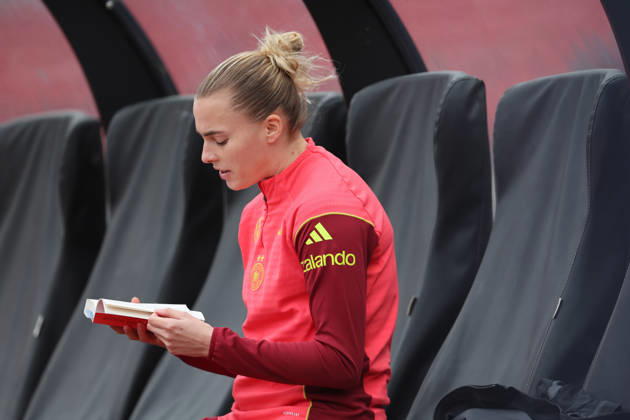 Laura Freigang , Frauen-Nationalmannschaft Abschlusstraining , vor dem Spiel WM Qualifikation Deutschland-Österreich , Fußball , Frauen , in den Max Morlock Stadion, in Nürnberg , Bayern , Deutschland. April 13 , 2026 . Photo by: Davide Elias IPA Photo Pressefoto DENL Copyright: xDavidexEliasx