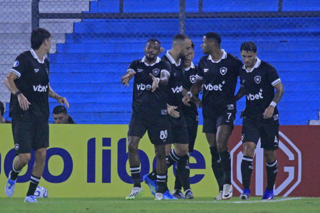 RECORD DATE NOT STATED 15th April 2026; Presidente Peron Stadium, Buenos Aires, Argentina; Copa Sudamericana Football Racing versus Botafogo; Arthur Cabral of Botafogo celebrates after scoring the first goal of his team PoolxPelaezxBurga DiaEsportivo