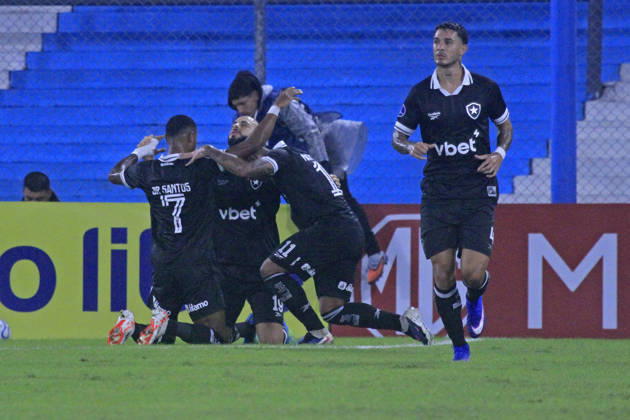 RECORD DATE NOT STATED 15th April 2026; Presidente Peron Stadium, Buenos Aires, Argentina; Copa Sudamericana Football Racing versus Botafogo; Arthur Cabral of Botafogo celebrates after scoring the first goal of his team PoolxPelaezxBurga DiaEsportivo