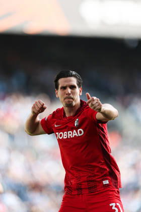 Real Club Celta v SC Freiburg - UEFA Europa League 2025 26 Quarter-Final Second Leg Igor Matanovic of SC Freiburg celebrates a goal during the UEFA Europa League 2025 26 Quarter-Final Leg Two match between Real Club Celta and SC Freiburg at Estadio Balaidos in Vigo, Spain, on April 16, 2026. vigo Vigo Spain Copyright: xLuisxEirasx originalFilename:eiras-uefaeuro260416_nplRa