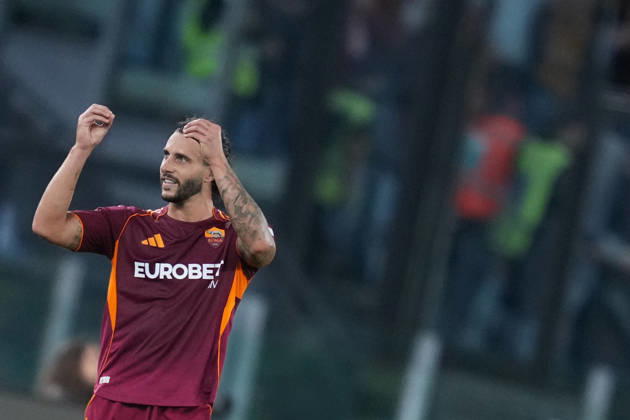 Roma™s Mario Hermoso celebrates after scoring during the Serie A EniLive soccer match between Roma and Atalanta at the Rome s Olympic stadium, Italy - Saturday April 18, 2026 - Soccer ( Photo by Alfredo Falcone LaPresse ) Copyright: xAlfredoxFalcone LaPressex