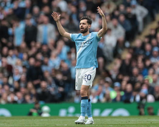 Manchester City v Arsenal - Premier League Bernardo Silva of Manchester City reacts during the Premier League match between Manchester City and Arsenal at Etihad Stadium in Manchester, United Kingdom, on April 19, 2026. Manchester United Kingdom Copyright: xNewsxImagesx originalFilename:cosgrove-premierl260419_npEiT