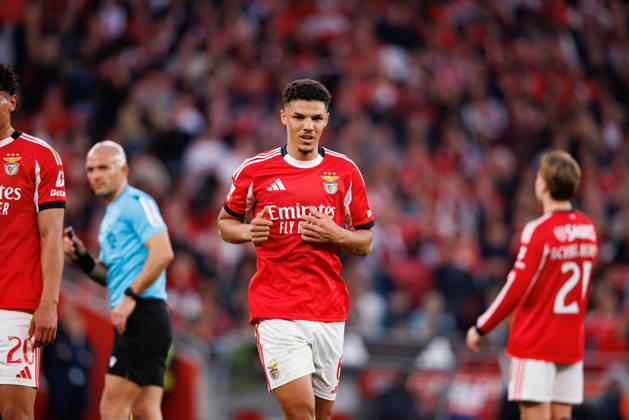Alexander Bah seen during Liga Portugal game between teams of SL Benfica and Vitoria SC at Estadio Da Luz (Maciej Rogowski Ball Raw Images PT) Lisbon Estadio Da Luz Portugal Copyright: xMaciejxRogowskix maciejrogowski_slbenfica_vitoriasc_2526-200