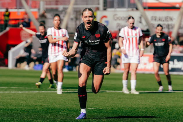 Sport Bilder des Tages 26.04.26, Women, Football, Google Pixel Frauen Bundesliga, Season 2025 2026, Bayer 04 Leverkusen - SC Freiburg, Matchday 23 Cornelia Kramer 7 von Bayer 04 Leverkusen goal celebration for the 3:0 goal with penalty Leverkusen Ulrich-Haberland-Stadion NRW Deutschland