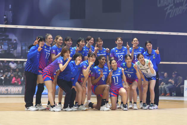 SAGASaga Hisamitsu Springs team group, Mannschaftsbild, Totale APRIL 25, 2026 - Volleyball : 2025-26 SV.LEAGUE Women Championship Final match between Osaka Marvelous - Saga Hisamitsu Springs at Yokohama BUNTAI, Kanagawa, Japan. Noxthirdxpartyxsales aflo_328189235