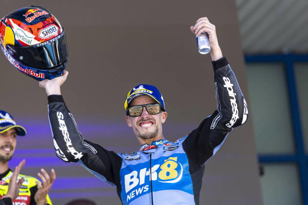 April 26, 2026, Jerez, Spain: Number 73 BK8 Gresini Racing MotoGP rider Alex Marquez celebrates winning the race at the 2026 Estrella Galicia 0,0 Grand Prix of Spain 2026 Estrella Galicia 0,0 Grand Prix Of Spain Race  - ZUMAs197 20260426_aaa_s197_466 Copyright: xStephenxBlackberryx