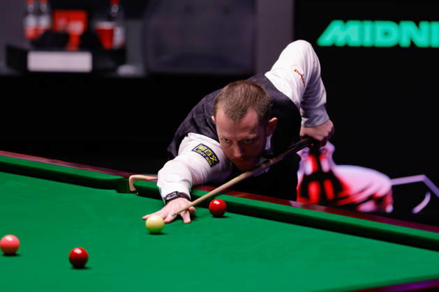 SHEFFIELD, ENGLAND - MAY 01: Mark Allen of Northern Ireland plays a shot in the Semifinal match against Wu Yize of China on day 14 of Halo World Championship, WM, Weltmeisterschaft 2026 at Crucible Theatre on May 1, 2026 in Sheffield, England. Copyright: xTaixChengzhex 111638610186