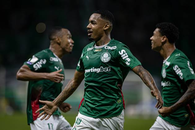 RECORD DATE NOT STATED Match between Palmeiras and Santos, valid for the 2026 Brazilian Championship. Sao Paulo (SP), 02 05 2026 - Brasileirao Palmeiras vs Santos - Player Allan scores and celebrates his goal, but VAR disallows it during the match between Palmeiras and Santos, valid for the 14th round of the Brazilian football championship, at Allianz Parque on Saturday night, May 2nd, 2026, Brazil. Credit: William Oliveira PhD Press TheNews2(Foto: Phd Press Thenews2 imago images) SPO Copyright: xPHDxPRESSx