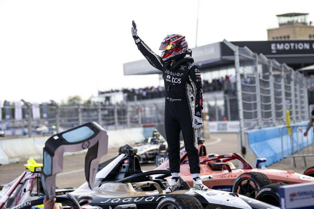 2026 FORMULA E BERLIN ePRIX EVANS Mitch (nzl), Jaguar TCS Racing, Jaguar I-Type 7, portrait during the Berlin ePrix, 7th and 8th round of the 2025-26 ABB FIA Formula E World Championship, WM, Weltmeisterschaft on the Tempelhof Airport Street Circuit from May 1 to 3, 2026 in Berlin, Germany - BerlinGermany  Copyright: xFabrizioxBoldonix