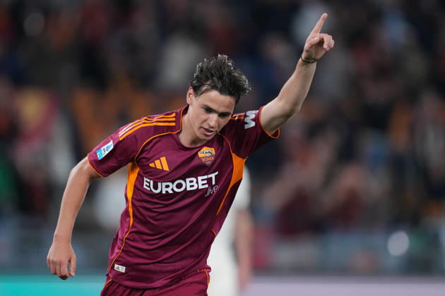 Roma™s Niccolo Pisilli celebrates after scoring during the Serie A EniLive soccer match between Roma and Fiorentina at the Rome s Olympic stadium, Italy - Monday May 4, 2026 - Soccer ( Photo by Alfredo Falcone LaPresse )  Copyright: xAlfredoxFalcone LaPressex