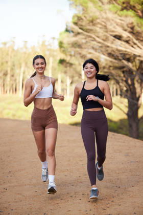 Fitness women or friends running in nature, forest or park for workout, exercise and cardio training together. Diversity athlete, sports or runner people outdoor jogging for body health and wellness. (License=RF) 19908761 ,model released, Symbolfoto  Copyright: xZoonar.com KasperxRavlox 19908761 ,model released, Symbolfoto ,property released