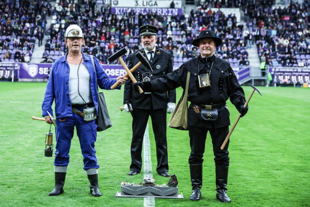 Sport Bilder des Tages Fussball, 3.Liga Saison 2025 2026 37. Spieltag FC Erzgebirge Aue - MSV Duisburg 08.05.2026, eins Erzgebirgsstadion Bergmänner in Aue Aue-Bad Schlema eins Erzgebirgsstadion Sachsen Deutschland