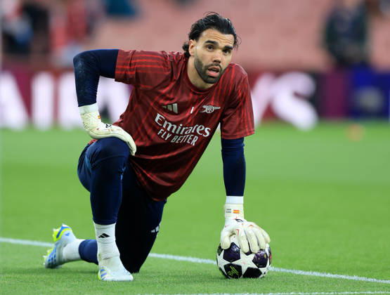 Arsenal FC v Atletico de Madrid - UEFA Champions League 2025 26 Semi Final Second Leg David Raya, goalkeeper of Arsenal warms up before the UEFA Champions League 2025 26 Semi Final Second Leg match between Arsenal FC and Atletico de Madrid at Arsenal Stadium on May 5, 2026 in London, England. WARNING! This Photograph May Only Be Used For Newspaper And Or Magazine Editorial Purposes. May Not Be Used For Publications Involving 1 player, 1 Club Or 1 Competition Without Written Authorisation From Football DataCo Ltd. For Any Queries, Please Contact Football DataCo Ltd on +44 (0) 207 864 9121 London Arsenal Stadium England United Kingdom Copyright: xAllstarxPicturexLibraryxLtdx