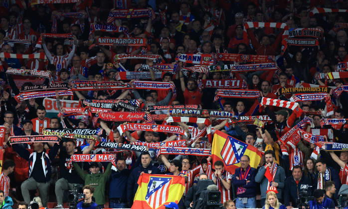 Arsenal FC v Atletico de Madrid - UEFA Champions League 2025 26 Semi Final Second Leg Atletico de Madrid supporters in the stand during the UEFA Champions League 2025 26 Semi Final Second Leg match between Arsenal FC and Atletico de Madrid at Arsenal Stadium on May 5, 2026 in London, England. WARNING! This Photograph May Only Be Used For Newspaper And Or Magazine Editorial Purposes. May Not Be Used For Publications Involving 1 player, 1 Club Or 1 Competition Without Written Authorisation From Football DataCo Ltd. For Any Queries, Please Contact Football DataCo Ltd on +44 (0) 207 864 9121 London Arsenal Stadium England United Kingdom Copyright: xAllstarxPicturexLibraryxLtdx