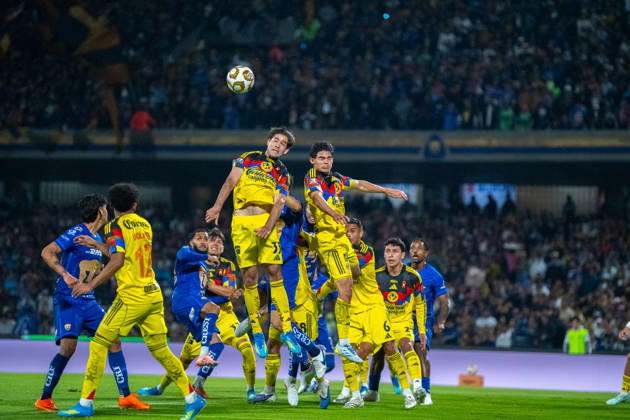 May 10, 2026, Mexico City, Ciudad de Mexico, Mexico: Patricio Salas 33 of Club America heads the ball during the Liga MX quarter-final match between Pumas UNAM and Club America at the Estadio Olimpico Universitario. on May 10, 2026 in Mexico City, Mexico. Mexico City Mexico - ZUMAe321 20260510_zsa_e321_002 Copyright: xMarcoxGonzalezx