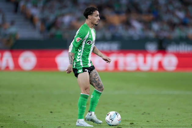 Real Betis V Elche CF - La Liga EA Sports Antony Matheus dos Santos of Real Betis controls the ball during the La Liga EA Sports match between Real Betis and Elche CF at La Cartuja Stadium in Seville, Spain, on May 12, 2026. Seville Spain Copyright: xJosexLuisxContrerasx originalFilename:joseluiscontreras-realbeti260512_npsbM