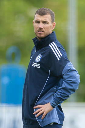 14.05.2026, Fussball, Training des FC Schalke 04. Edin Dzeko (FC Schalke 04). Gelsenkirchen Trainingsgelände FC Schalke 04 NRW Deutschland xRHR-FOTO YYx Copyright: RHR-FOTOx RHR-FOTO YY