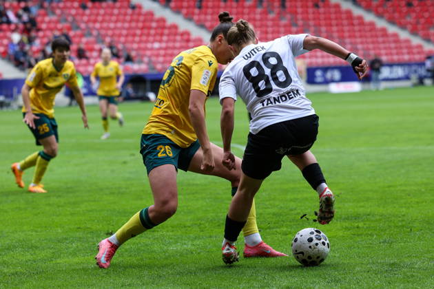 Tychy 16.05.2026. Pilka nozna ORLEN Puchar Polski kobiet sezon 2025 2026 final mecz: KKS Czarni Antrans Sosnowiec - GKS Katowice --- Football ORLEN Polish Cup season 2025 2026 final game match: KKS Czarni Antrans Sosnowiec - GKS Katowice nz Marcjanna Zawadzka, Zuzanna Witek, Fot. Michal Gaciarz Arena Akcji NEWSPIX.PL --- newspix.pl