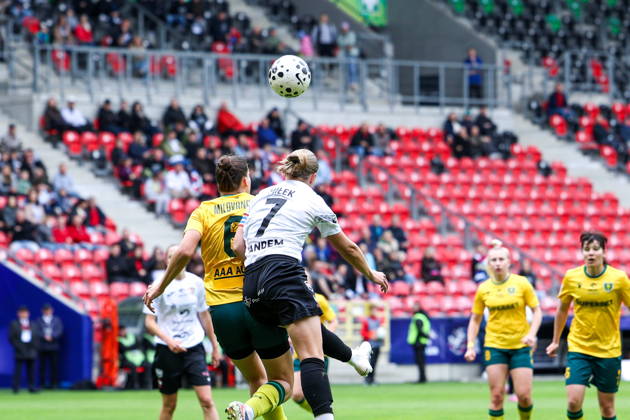 Tychy 16.05.2026. Pilka nozna ORLEN Puchar Polski kobiet sezon 2025 2026 final mecz: KKS Czarni Antrans Sosnowiec - GKS Katowice --- Football ORLEN Polish Cup season 2025 2026 final game match: KKS Czarni Antrans Sosnowiec - GKS Katowice nz Klaudia Milek, Andjela Milovanovic, Fot. Michal Gaciarz Arena Akcji NEWSPIX.PL --- newspix.pl