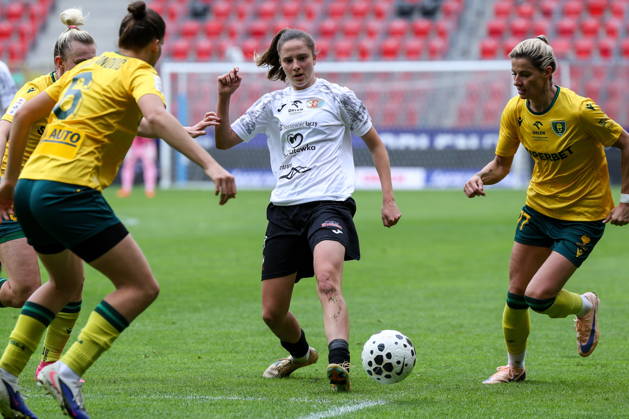 Tychy 16.05.2026. Pilka nozna ORLEN Puchar Polski kobiet sezon 2025 2026 final mecz: KKS Czarni Antrans Sosnowiec - GKS Katowice --- Football ORLEN Polish Cup season 2025 2026 final game match: KKS Czarni Antrans Sosnowiec - GKS Katowice nz Fot. Michal Gaciarz Arena Akcji NEWSPIX.PL --- newspix.pl