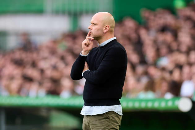 Racing Santander v Real Valladolid - LaLiga Hypermotion Jose Alberto Lopez head coach of Real Racing Club de Santander looks on during the LaLiga Hypermotion match between Racing Santander and Real Valladolid at Campos de de El Sardinero on May 16, 2026, in Santander, Spain. Santander Campos de Sport de El Sardinero Santander Spain RL_RCGSvRVALL_000035 Copyright: xRicardoxLarreinax
