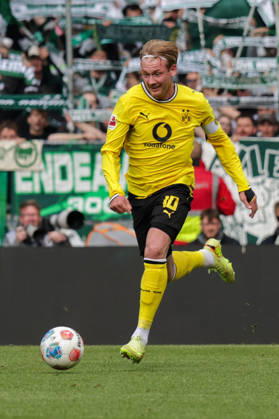 16.05.2026, xgrfx, Fussball 1.Bundesliga, SV Werder Bremen - Borussia Dortmund v.l. Julian Brandt (Borussia Dortmund) (DFL DFB REGULATIONS PROHIBIT ANY USE OF PHOTOGRAPHS as IMAGE SEQUENCES and or QUASI-VIDEO) Bremen