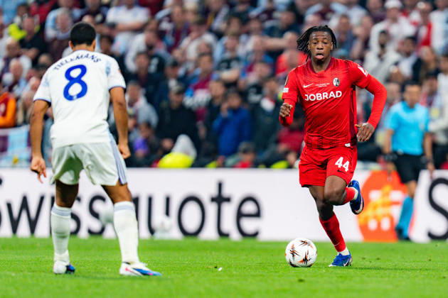 20.05.2026, SC Freiburg vs. Aston Villa, UEFA Europa League Finale, Final Matchday Johan Manzambi (SC Freiburg, 44) Youri Tielemans (Aston Villa) Copyright: xBahhoxKarax