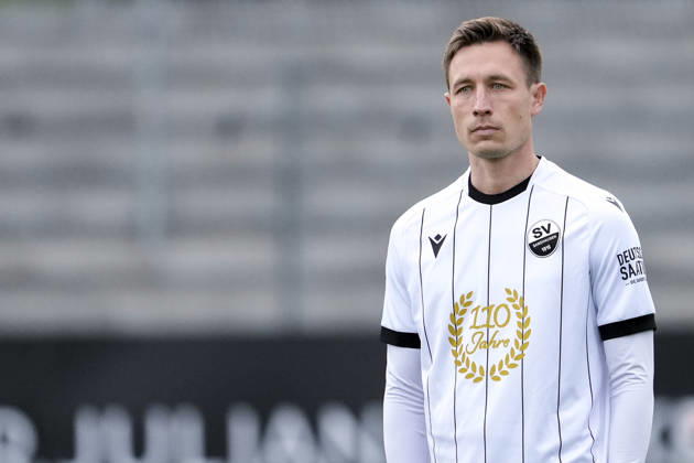 Kevin Stotz (Trainer, Cheftrainer, SVS), Einzelbild, Einzelfoto, Aktion, Action, im Sondertrikot 110 Jahre SV Sandhausen (SVS), 20.05.2026, Sandhausen (Deutschland), Fussball, Jubiläumsspiel, SV Sandhausen - Eintracht Frankfurt
