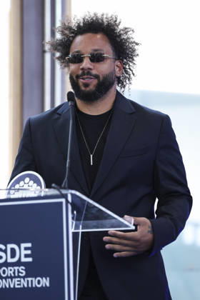 May 21, 2026, Madrid, Madrid, Spain: Marcelo Vieira, a former soccer player, receives the Legend Award during the 2026 ISC Awards Ceremony, which took place.as part of the ISDE Sports Convention, at the Official College of Architects of Madrid, on May 21, 2026, in Madrid, Spain. ISDE Sports Convention - ISC Awards Ceremony - ZUMAa181 20260521_zaa_a181_031 Copyright: xIrinaxR.xHipolitox