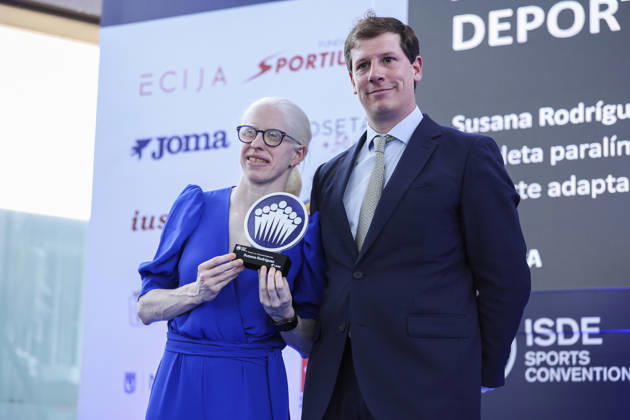 May 21, 2026, Madrid, Madrid, Spain: Susana Rodriguez, Paralympic athlete, received the Lifetime Achievement Award during the 2026 ISC Awards Ceremony, which took place.during the ISDE Sports Convention at the Official College of Architects of Madrid on May 21, 2026, in Madrid, Spain. ISDE Sports Convention - ISC Awards Ceremony - ZUMAa181 20260521_zaa_a181_045 Copyright: xIrinaxR.xHipolitox