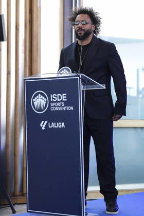 May 21, 2026, Madrid, Madrid, Spain: Marcelo Vieira, a former soccer player, receives the Legend Award during the 2026 ISC Awards Ceremony, which took place.as part of the ISDE Sports Convention, at the Official College of Architects of Madrid, on May 21, 2026, in Madrid, Spain. ISDE Sports Convention - ISC Awards Ceremony - ZUMAa181 20260521_zaa_a181_048 Copyright: xIrinaxR.xHipolitox