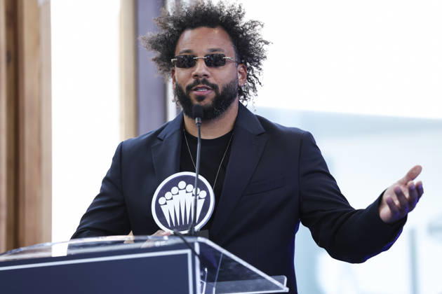 May 21, 2026, Madrid, Madrid, Spain: Marcelo Vieira, a former soccer player, receives the Legend Award during the 2026 ISC Awards Ceremony, which took place.as part of the ISDE Sports Convention, at the Official College of Architects of Madrid, on May 21, 2026, in Madrid, Spain. Madrid Spain - ZUMAa181 20260521_zaa_a181_051 Copyright: xIrinaxR.xHipolitox