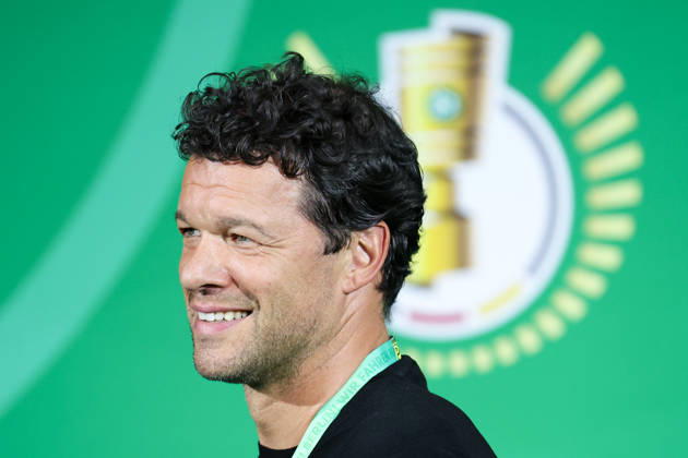 DFB Pokalfinale - FC Bayern München - VfB Stuttgart am 23.05.2026 im Olympiastadion in Berlin Michael Ballack auf dem grünen Teppich.