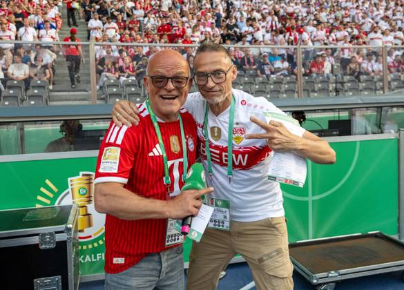 Fußball, Herren, Saison 2025 2026, 83. DFB-Pokal-Finale, FC Bayern München - VfB Stuttgart (3:0), v. l. die Vereins-Stadionsprecher Stephan Lehmann (FC Bayern) und Holger Laser (Stuttgart), 23.05. 2026, Copyright: xMatthiasxKochx
