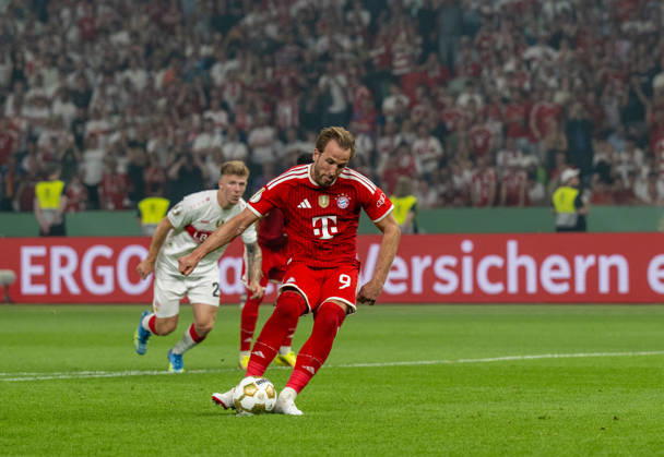 Fußball, Herren, Saison 2025 2026, 83. DFB-Pokal-Finale, FC Bayern München - VfB Stuttgart (3:0), Harry Kane (Bayern München) erzielt per Elfmeter das Tor zum 3:0, 23.05. 2026, Copyright: xMatthiasxKochx
