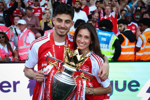 Premier League: Crystal Palace v Arsenal LONDON, UK - 24th May 2026: Kai Havertz of Arsenal and partner Sophia Havertz celebrate with the Premier League trophy after the Premier League match between Crystal Palace FC and Arsenal FC at Selhurst Park London Selhurst Park England United Kingdom Copyright: xCraigxMercerx xPeakxActionxPhotosx