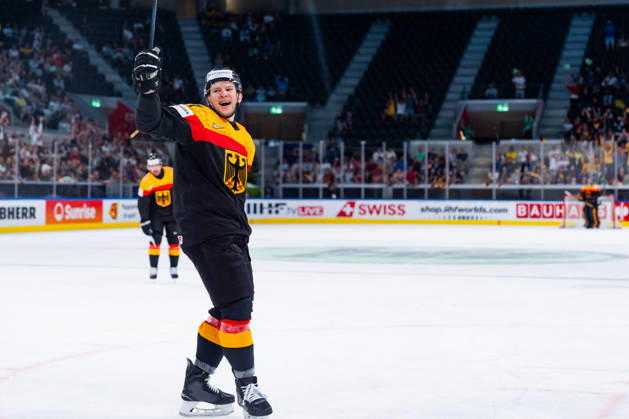 ZURICH, SWITZERLAND - MAY 25: Alexander Karachun (Germany, 47) during his 1:0 goal celebration during the Preliminary Round - Group A Match 49 between Germany and Great Britain at the IIHF Ice hockey, Eishockey World Championship, WM, Weltmeisterschaft 2026, Swiss Life Arena on May 25, 2026 in Zurich, Switzerland. Zurich Switzerland Copyright: xTimoxSteinx