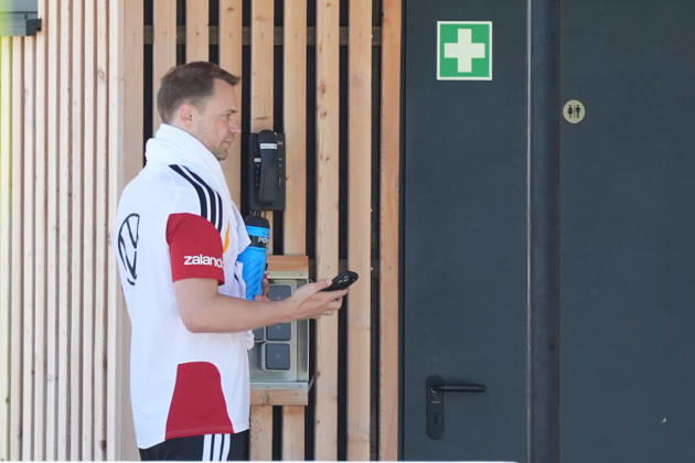 Torwart Manuel Neuer (Deutschland Germany) trainiert hinter verschlossenen Türen - Herzo Base 28.05.2026: Deutsche Nationalmannschaft, Trainingslager zur WM-Vorbereitung, Home Ground, HerzoBase, World of Adidas, Herzogenaurach