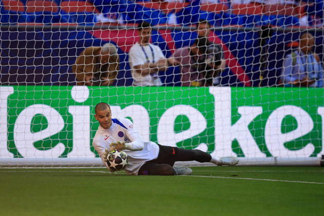 Paris Saint-Germain, Open Training Session Paris Saint-Germain Goalkeeper Lucas Chevalier (30) during the open training session for Paris Saint-Germain ahead of the Champions League Cup Final at Puskas Arena Park, Budapest, Hungary on 29 May 2026. Budapest Puskas Arena Park Hungary Editorial use only , Copyright: xChrisxFoxwellx PSI-24345-0051