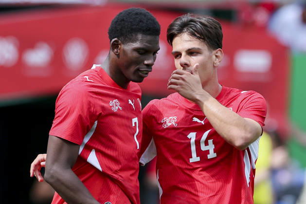Breel Embolo (Switzerland) und Ardon Jashari (Switzerland) unterhalten sich, International Friendly, Länderspiel, Nationalmannschaft Switzerland v Jordan, Kybunpark am 31. May 2026 in St Gallen, Schweiz. (Foto von Marco Steinbrenner DeFodi Images) Breel Embolo (Switzerland) und Ardon Jashari (Switzerland) talk together, International Friendly, Switzerland v Jordan, Kybunpark, May 31, 2026 in St Gallen, Switzerland. (Photo by Marco Steinbrenner DeFodi Images) -