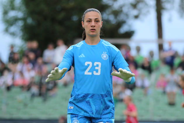 04.06.2026 Fußball Frauen 2025 2026 U23-Länderspiel Deutschland - Dänemark Alfred-Kunze-Sportpark Leipzig Maria Grohs (Deutschland, 23, blau). Leipzig Sachsen Deutschland