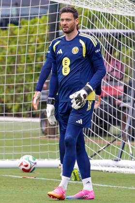 Craig Gordon during a training session Scotland Training Session, 2026 FIFA World Cup, WM, Weltmeisterschaft, Fussball Football, Florida Blue Training Centre, Florida, USA - 05 Jun 2026Florida Florida Blue Training Centre United States of America EDITORIAL USE ONLY No use with unauthorised audio, video, data, fixture lists, club league logos or live services. Online in-match use limited to 120 images, no video emulation. No use in betting, games or single club league player publications. Copyright: xChrisxArjoon Shutterstockx 16906920cn
