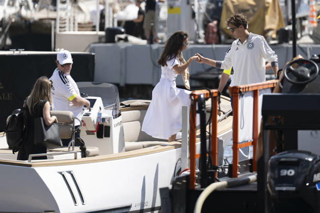 F1 Louis Vuitton Monaco Grand Prix - George Russell And Carmen Montero Mundt 63 George Russell (Mercedes) and his girlfriend Carmen Montero Mundt during Qualifying session ahead of the F1 Grand Prix of Monaco at Circuit de Monaco on June 06, 2026 in Monte-Carlo, Monaco.Photo by Eliot Blondet ABACAPRESS.COM Monaco France Monaco  Copyright: xBlondetxEliot ABACAx