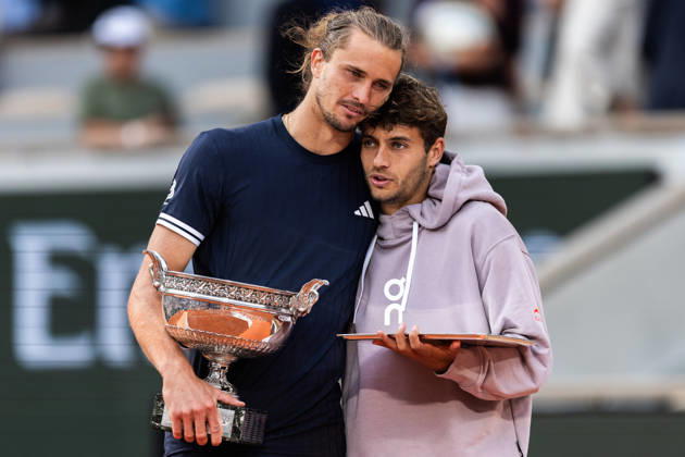 2026 French Open - Day Fifteen Alexander Zverev (left) and Flavio Cobolli (right) pose for a photo with the trophies after their final men s singles match on day 15 of the French Open tennis tournament on Court Philippe Chatrier at the Roland-Garros Complex in Paris, France. Paris France  Copyright: xIbrahimxEzzatx originalFilename:ezzat-notitle260607_npAGC.jpg