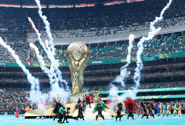 The Mexican pop rock band Mana performs before the start of the FIFA World Cup, WM, Weltmeisterschaft, Fussball soccer match between Mexico and South Africa Cup at Aztec Stadium in Mexico City, Mexico, on Thursday, June 11, 2026.  MEX20260611901 CHRISTIANxBRUNSKILL