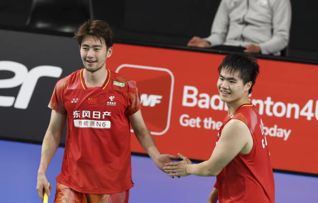 (260612) -- SYDNEY, June 12, 2026 -- Liang Weikeng (R) Wang Chang celebrate after the men s doubles quarterfinal match between Liang Weikeng Wang Chang of China and Kang Min Hyuk Ki Dong Ju of South Korea at the Australian Badminton Open 2026 in Sydney, Australia, June 12, 2026. ) (SP)AUSTRALIA-SYDNEY-BADMINTON-AUSTRALIAN OPEN-MEN S DOUBLES GongxBing 